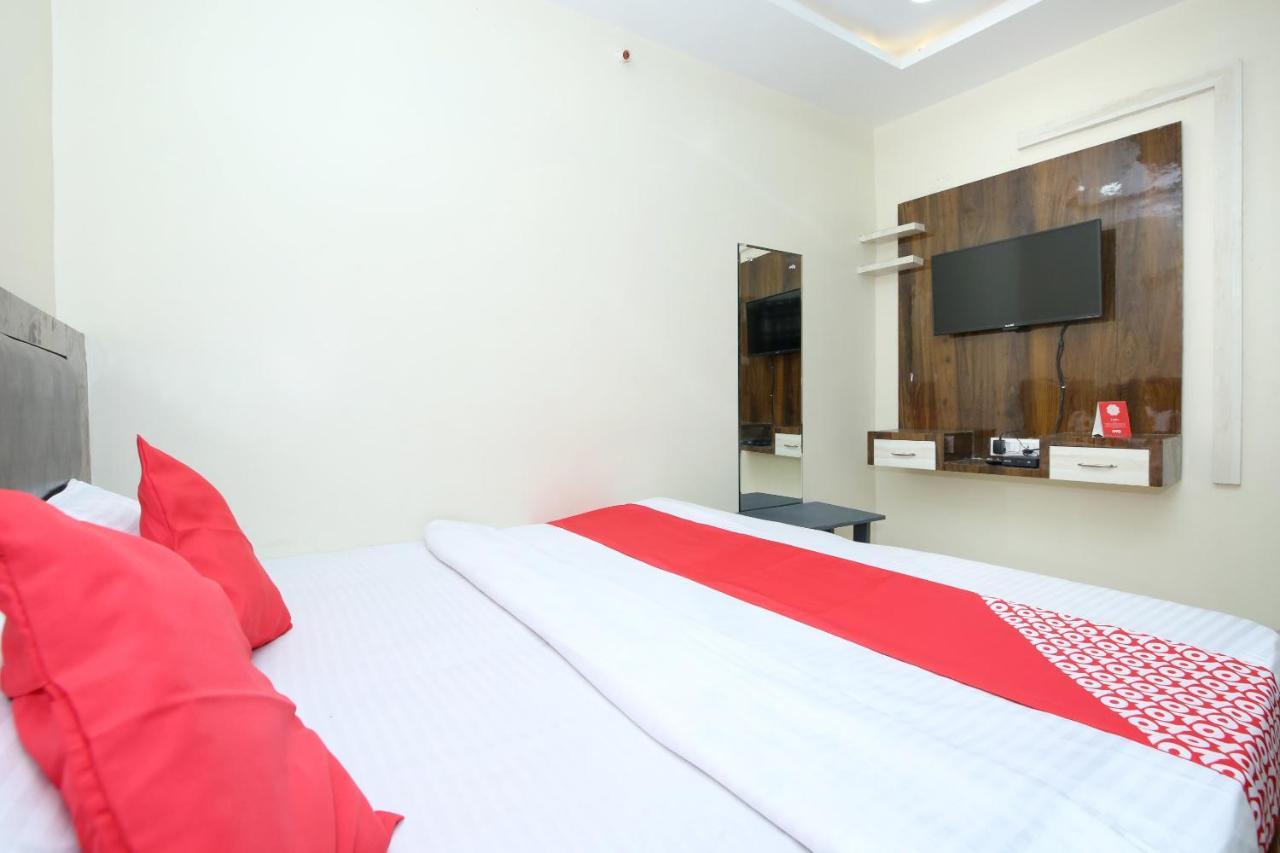 Oyo Flagship 27933 Hotel Green Valley Rāipur Extérieur photo