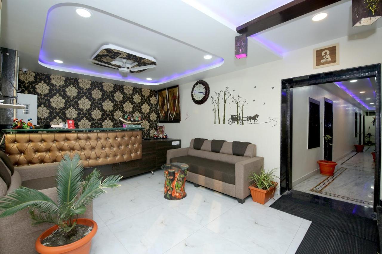 Oyo Flagship 27933 Hotel Green Valley Rāipur Extérieur photo