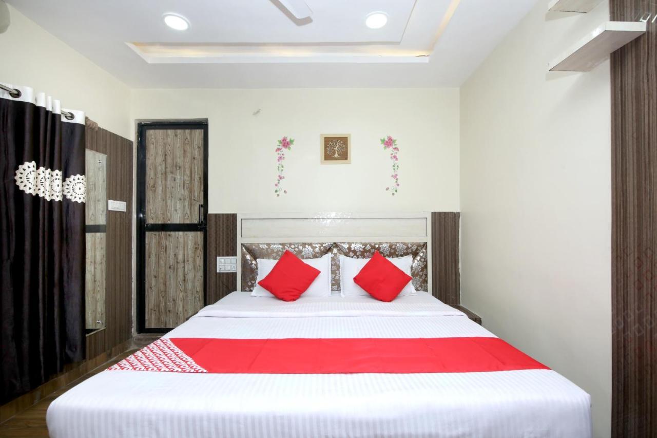 Oyo Flagship 27933 Hotel Green Valley Rāipur Extérieur photo